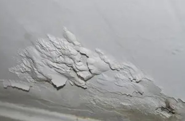 昂昂溪楼顶漏水维修公司分享下昂昂溪卫生间防水层的施工及细部处理。